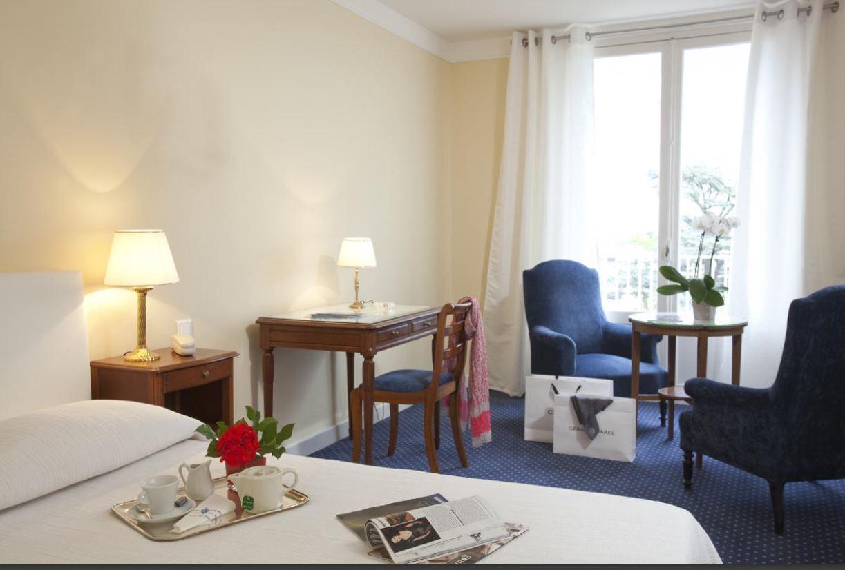 Logis Hotel Royal Saint-Mart Royat Zewnętrze zdjęcie