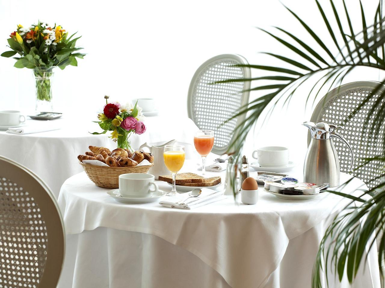 Logis Hotel Royal Saint-Mart Royat Zewnętrze zdjęcie