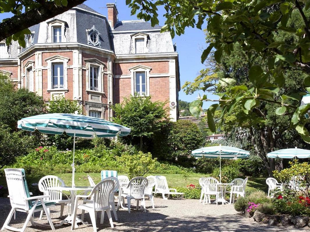 Logis Hotel Royal Saint-Mart Royat Zewnętrze zdjęcie