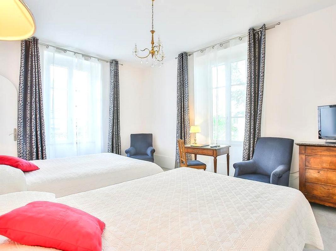 Logis Hotel Royal Saint-Mart Royat Zewnętrze zdjęcie