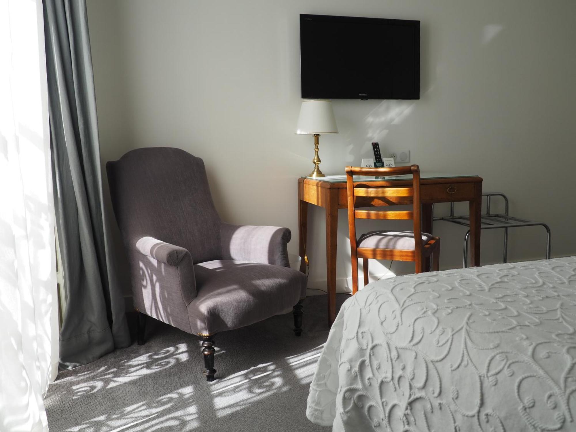 Logis Hotel Royal Saint-Mart Royat Zewnętrze zdjęcie