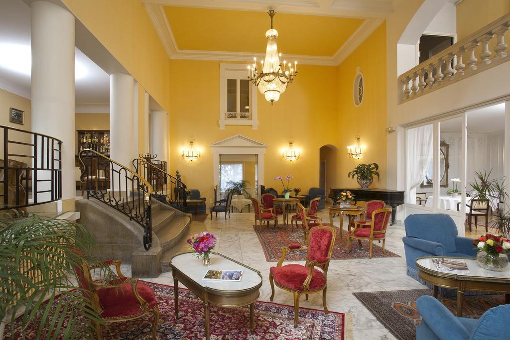 Logis Hotel Royal Saint-Mart Royat Zewnętrze zdjęcie